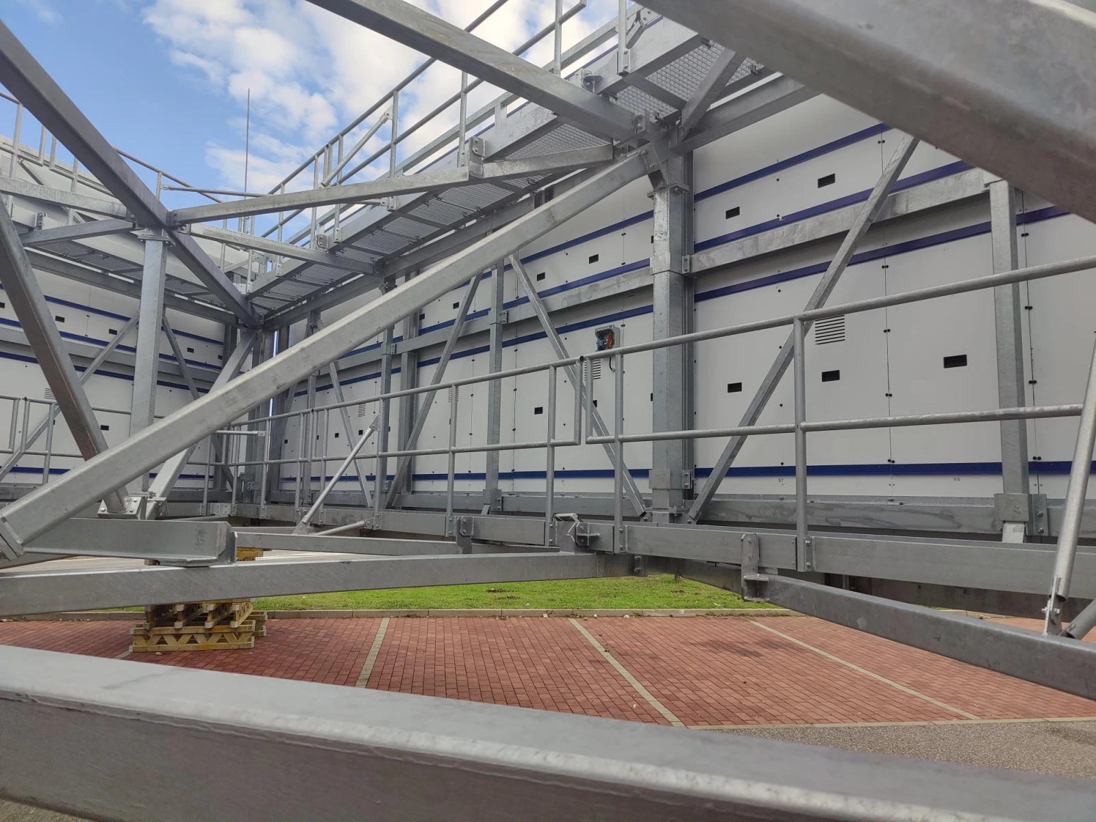 IKEA Bratislava - pilón