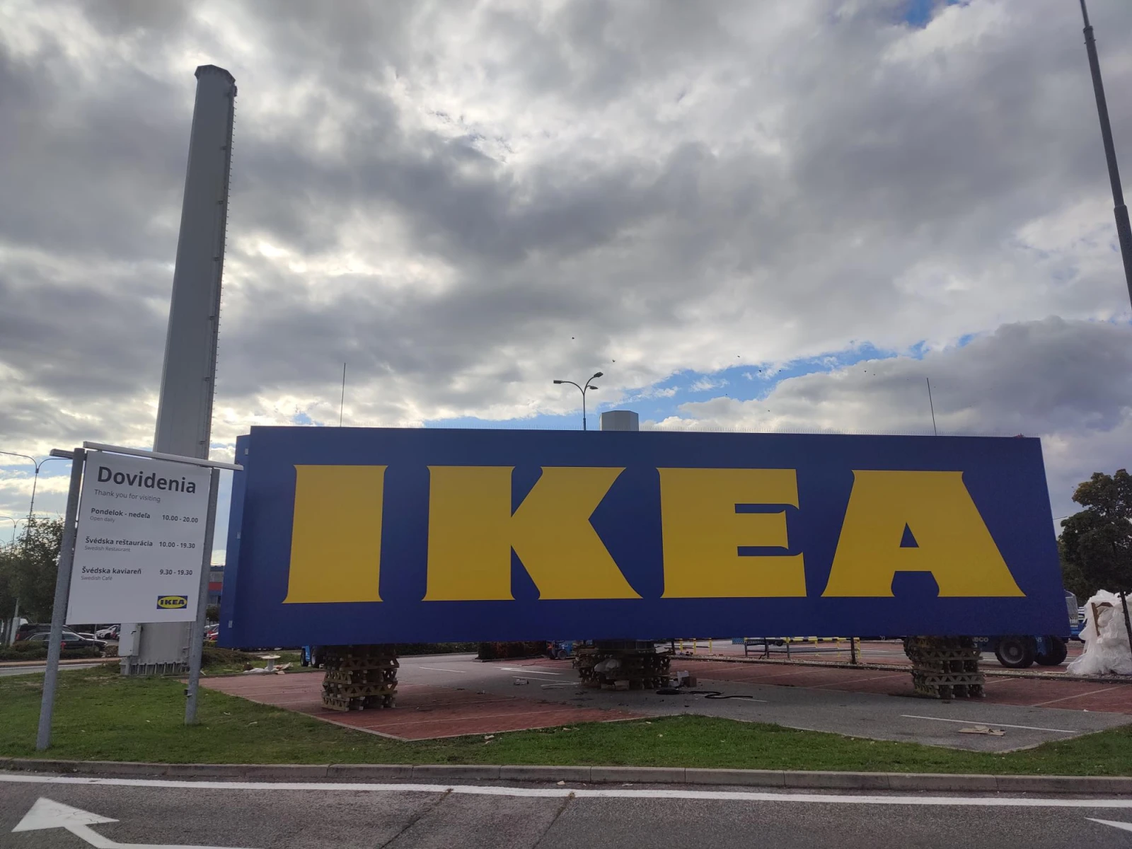 IKEA Bratislava - pilón - 3
